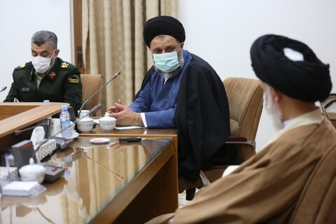 تصاویر/ دیدار رئیس سازمان عقیدتی سیاسی نیروی انتظامی با آیت الله بوشهری