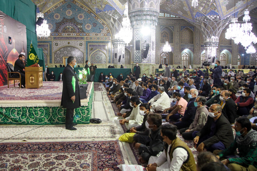  پشاور کے شہداء کی یاد میں حرم رضوی(ع) میں قرآن خوانی اور مجلس ترحیم