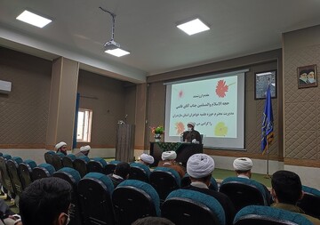 بخشی از جشنواره علامه حلی به جهاد تبیین اختصاص یابد