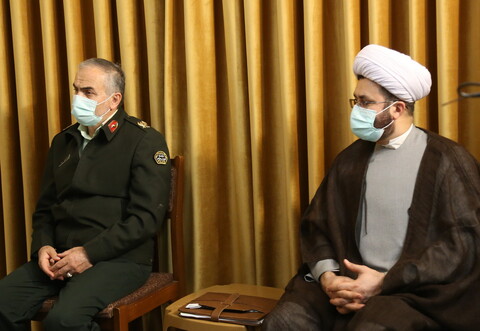 تصاویر/ دیدار رئیس سازمان عقیدتی سیاسی نیروی انتظامی با آیت الله العظمی مکارم شیرازی