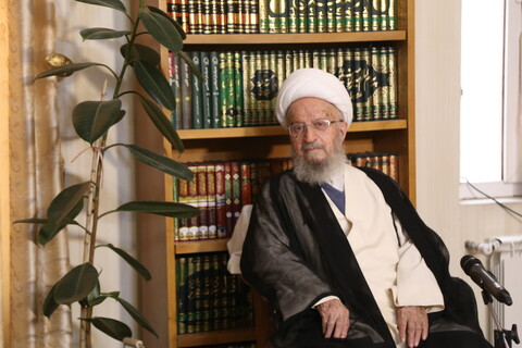 تصاویر/ دیدار رئیس سازمان عقیدتی سیاسی نیروی انتظامی با آیت الله العظمی مکارم شیرازی