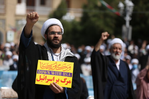 تصاویر/ برگزاری تجمع اعتراض آمیز حوزویان در محکومیت اقدامات وحشیانه آل سعود در مدرسه فیضیه