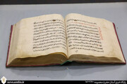 اهدای قرآن خطی منحصر بفرد  با قدمت ۳۳۰ سال به کتابخانه فاطمی
