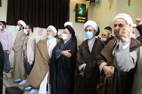 تصاویر/ تجمع اعتراضی طلاب و روحانیون حوزه علمیه اصفهان علیه اقدام آل سعود