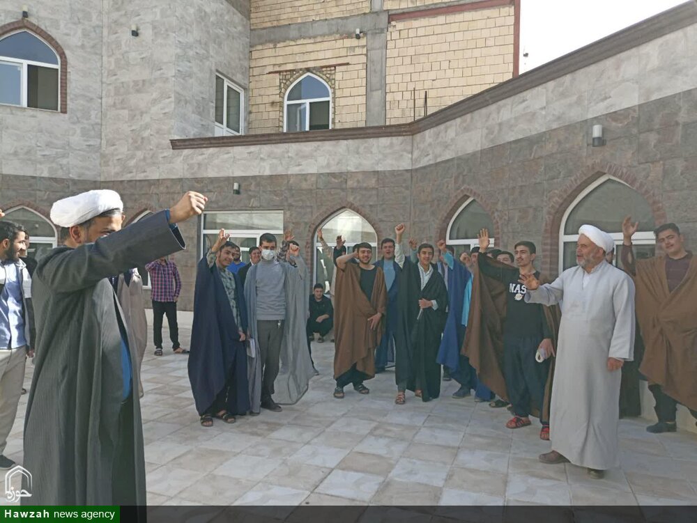 تجمع اعتراضی طلاب فامنینی در محکومیت جنایات آل سعود+ عکس