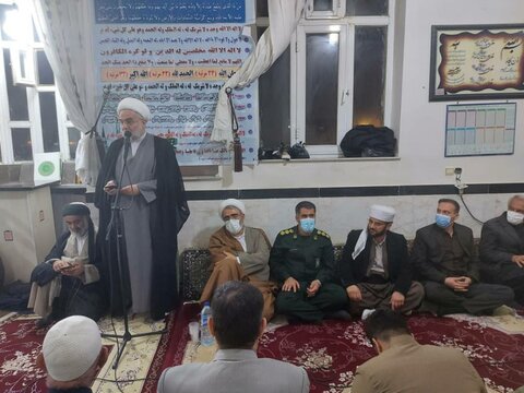 تصاویر/مراسم مولودی خوانی در مسجد عبدالقادر گیلانی با حضور نماینده ولی فقیه در کردستان