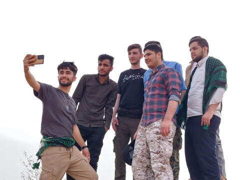 تصاویر / حضور طلاب حوزه علمیه بناب در مناطق جنگی 8 سال دفاع مقدس