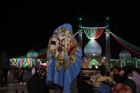 تصاویر/ حال و هوای مسجد مقدس جمکران در شب نیمه شعبان