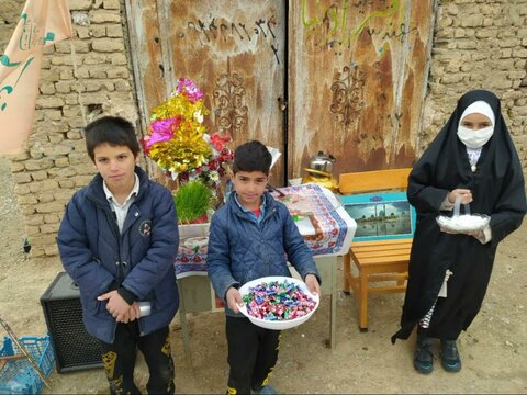 تصاویر/برپایی ایستگاه صلواتی در روستاهای بیجار توسط طلاب مدرسه علمیه امام صادق (ع)