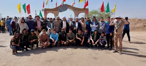 تصاویر/ حضور طلاب مدرسه علمیه تکاب در مناطق عملیاتی جنوب