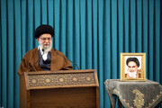 دنیا کے حالات کو دیکھ کر استکبار کے مقابلے میں ملت ایران کی حقانیت اور بھی نمایاں ہو جاتی ہے 