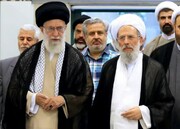 قائد الثورة الاسلامية يعزي بوفاة الشيخ ري شهري