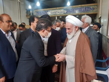 دیدار نوروزی مسئولان با نماینده ولی فقیه در کاشان | سلیمانی: مسئولان برای تحقق شعار سال برنامه ریزی کنند