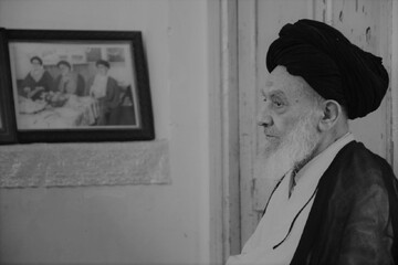 آیت الله رودبادری چون خورشیدی بر تارک گیلان می‌درخشید