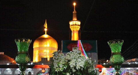 حرم امام رضا(ع) میں نئے شمسی سال کے آغاز کی مناسبت سے جشن عید نوروز اور دعا و نیایش