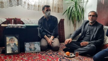 دیدار نماینده مردم سمنان در مجلس با خانواده شهید مؤمنیان + عکس