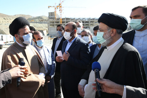 تصاویر/ بازدید رئیس جمهور از پروژه مسکن مهر پردیس