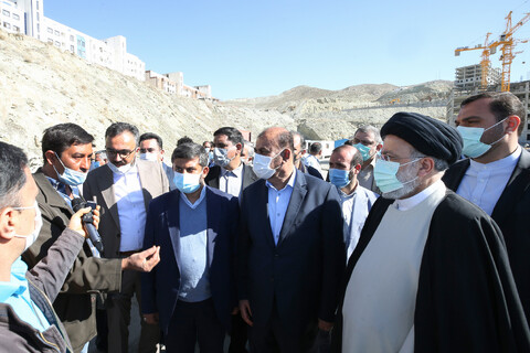 تصاویر/ بازدید رئیس جمهور از پروژه مسکن مهر پردیس