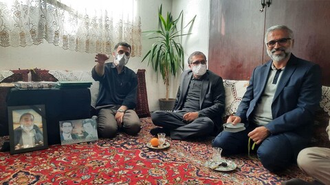 تصاویر/ دیدار نماینده مردم سمنان در مجلس با خانواده شهید مؤمنیان
