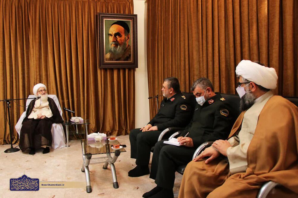 تنها راه مقابله با نقشه های شوم دشمنان بیداری و آگاهی ملت ها و اتحاد مسلمانان است/تجلیل از ارتباط سازنده نیروی انتظامی با مردم