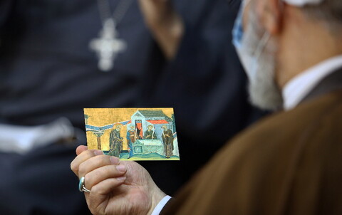 تصاویر/ دیداراسقف اعظم کلیسای کاتولیک لاتین ایران با آیت الله اعرافی