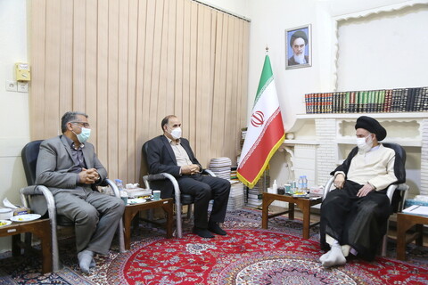 تصاویر / دیدار نایب رئیس هیئت مدیره شرکت مخابرات ایران با آیت الله حسینی بوشهری