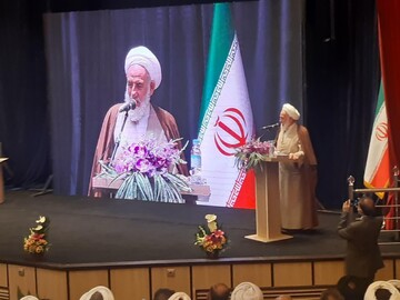 تصاویر/ مراسم تودیع و معارفه نماینده ولی فقیه و امام جمعه کاشان