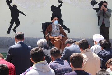 به جای خواسته های سبک و زود گذر، امیدوارنه دعا کنید