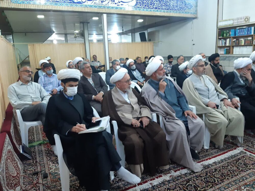 نخستین نشست اساتید تفسیر قرآن کریم کاشان برگزار شد 