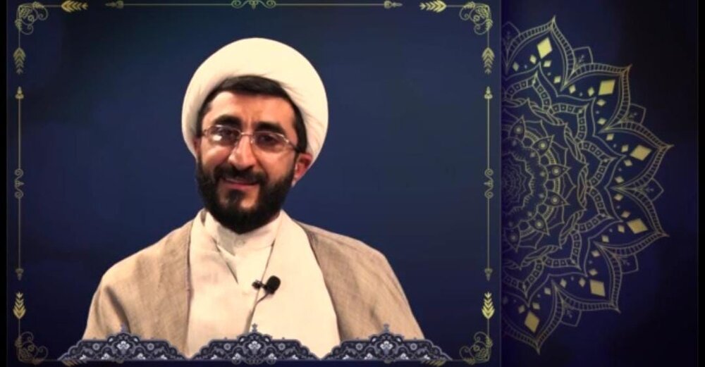 فیلم| ویژگی‌های نماز در بیان مدیر حوزه علمیه فارس