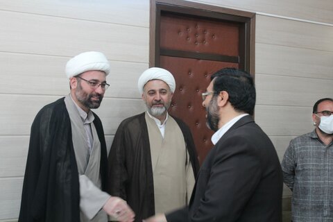 تصاویر/ دیدار حوزویان و روحانیون کردستان با مدیرکل فرهنگ و ارشاد اسلامی