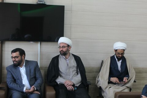تصاویر/ دیدار حوزویان و روحانیون کردستان با مدیرکل فرهنگ و ارشاد اسلامی