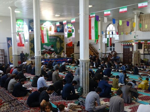 تصاویر / محفل جمع خوانی قرآن کریم در شاهین دژ