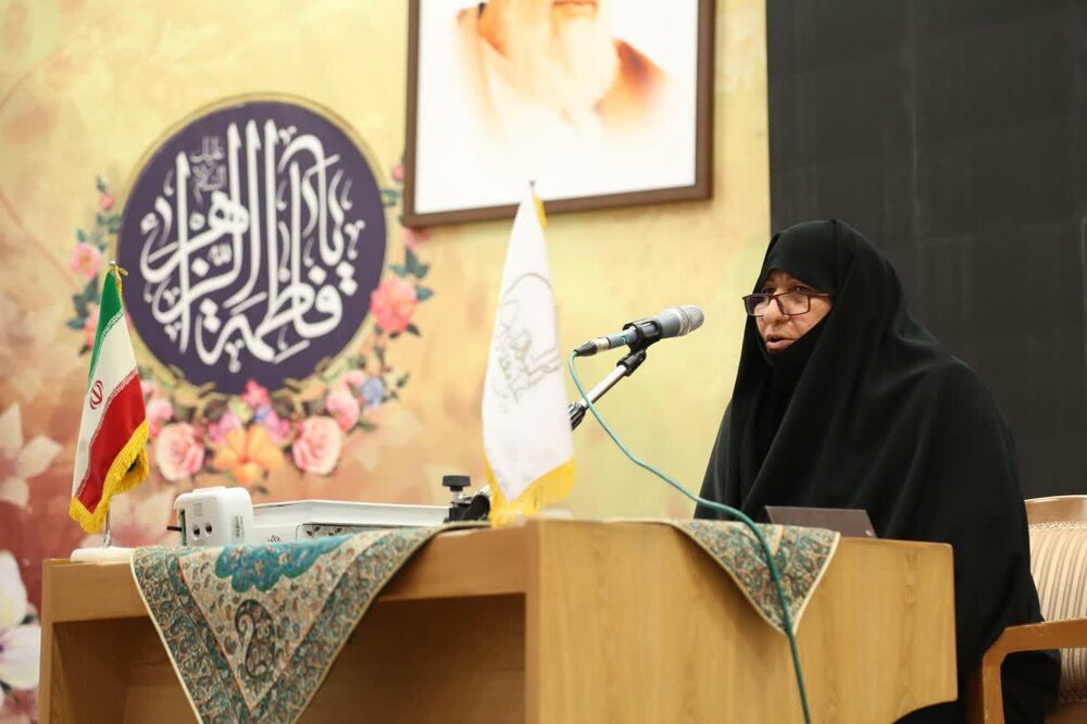 مدیر جامعه‌الزهرا(س): سخنان نوروزی رهبر معظم انقلاب نقشه راهی برای ماست 