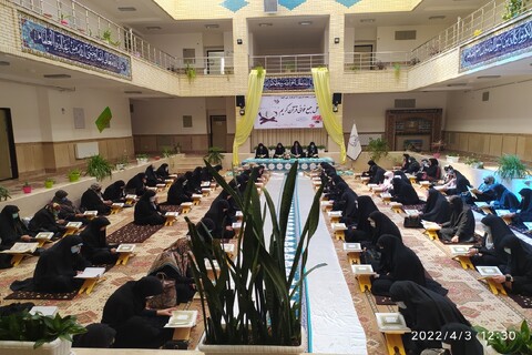 تصاویر/ محفل انس با قرآن در مدرسه علمیه ریحانة الرسول ارومیه