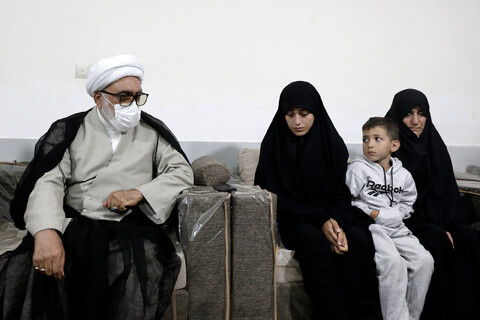 تصاویر/ دیدار تولیت آستان قدس رضوی با خانواده شهید حجت‌الاسلام دارایی