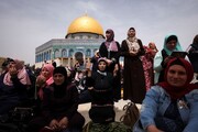 Al-Aqsa Mosque: Israeli forces on high alert as thousands attend Friday prayer
