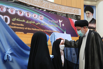 تصاویر/ رونمایی از ۹ دستاورد جدید صنعت هسته ای با حضور فرزندان شهدای سازمان انرژی اتمی