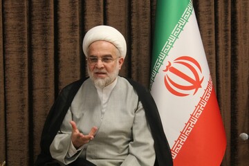 مسئولان در مسیر خدمت به مردم و انقلاب احساس خستگی نکنند