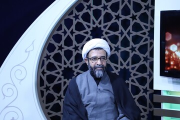 بانوان با حضور در حوزه‌های خواهران نقش اثرگذار اجتماعی خود را به منصه ظهور بگذارند