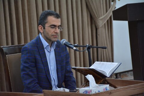 محفل انس با قرآن کریم با حضور نماینده ولی فقیه در آذربایجان شرقی