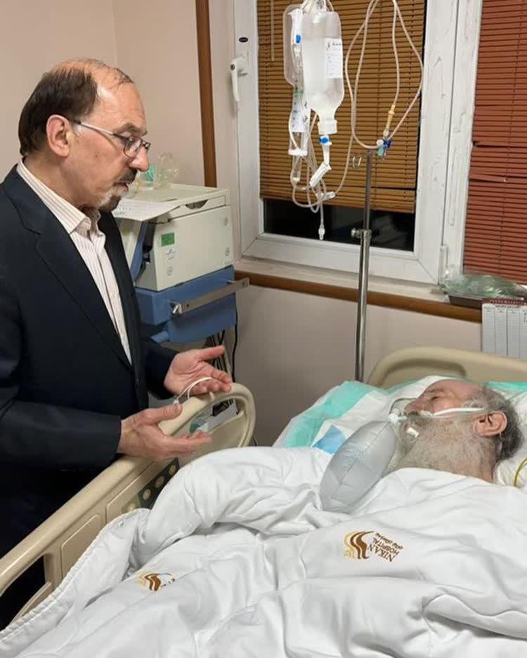 بستری استاد فاطمی نیا با شرایط سخت هوشیاری در بیمارستان | مردم دعا کنند