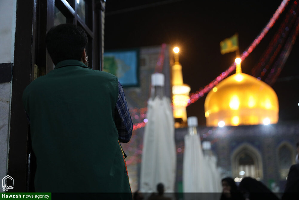 بالصور/ مرقد الإمام علي بن موسى الرضا (ع) في ذكرى ولادة الإمام الحسن السبط (ع)