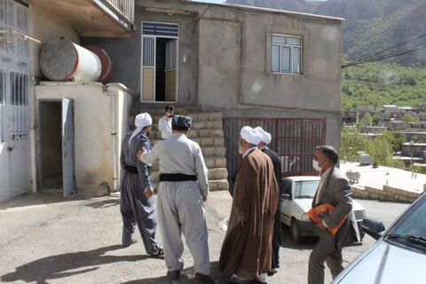 تصاویر/ تکریم نماینده ولی فقیه در کردستان از ائمه جمعه و جماعات شهرستان سروآباد