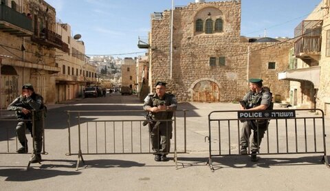 الاحتلال يغلق الحرم الإبراهيمي أمام المصلين