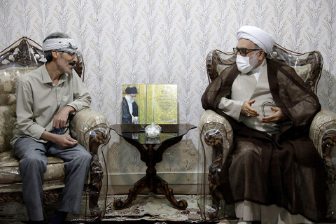 تصاویر/ دیدار تولیت آستان قدس رضوی با تعدادی از جانبازان، آزادگان و خانواده‌ شهدای ارتش