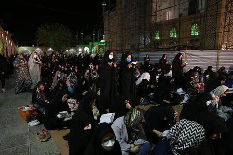 تصاویر  / مراسم شب قدر در قزوین - به روایت تصویر