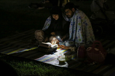 تصاویر/ مراسم احیای شب نوزدهم ماه رمضان درمیدان امام(ره)