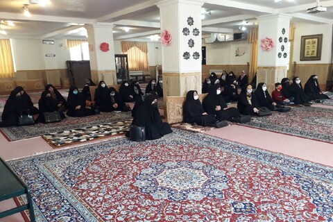 محفل انس با قرآن در مدرسه علمیه الزهرا سلام الله علیها خوی