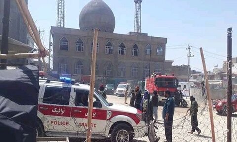 افغانستان کے شہر مزار شریف میں شیعہ مسجد میں بم دھماکہ/ ۱۶ افراد شہید 65 زخمی